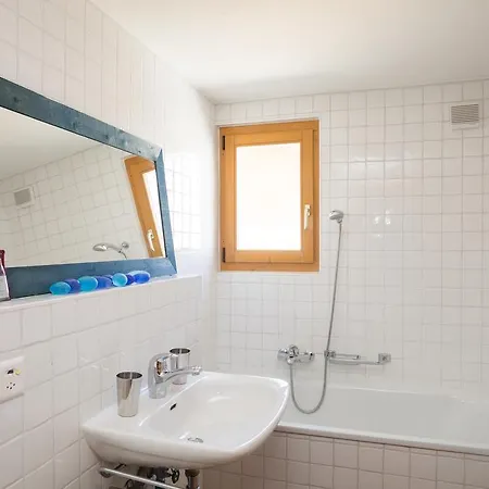 Avouitzons 220 דירה וורבייה